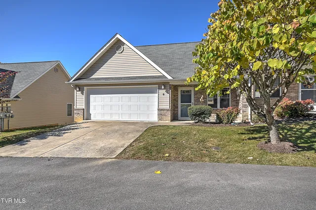 $249,900 | 527 Redstone Drive, Unit 6, Bristol, TN 37620