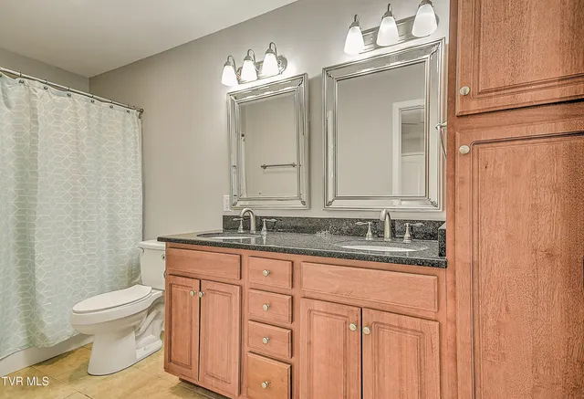 $249,900 | 527 Redstone Drive, Unit 6, Bristol, TN 37620