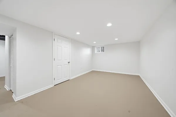$229,900 | 17909 Rose Street, Lansing, IL 60438