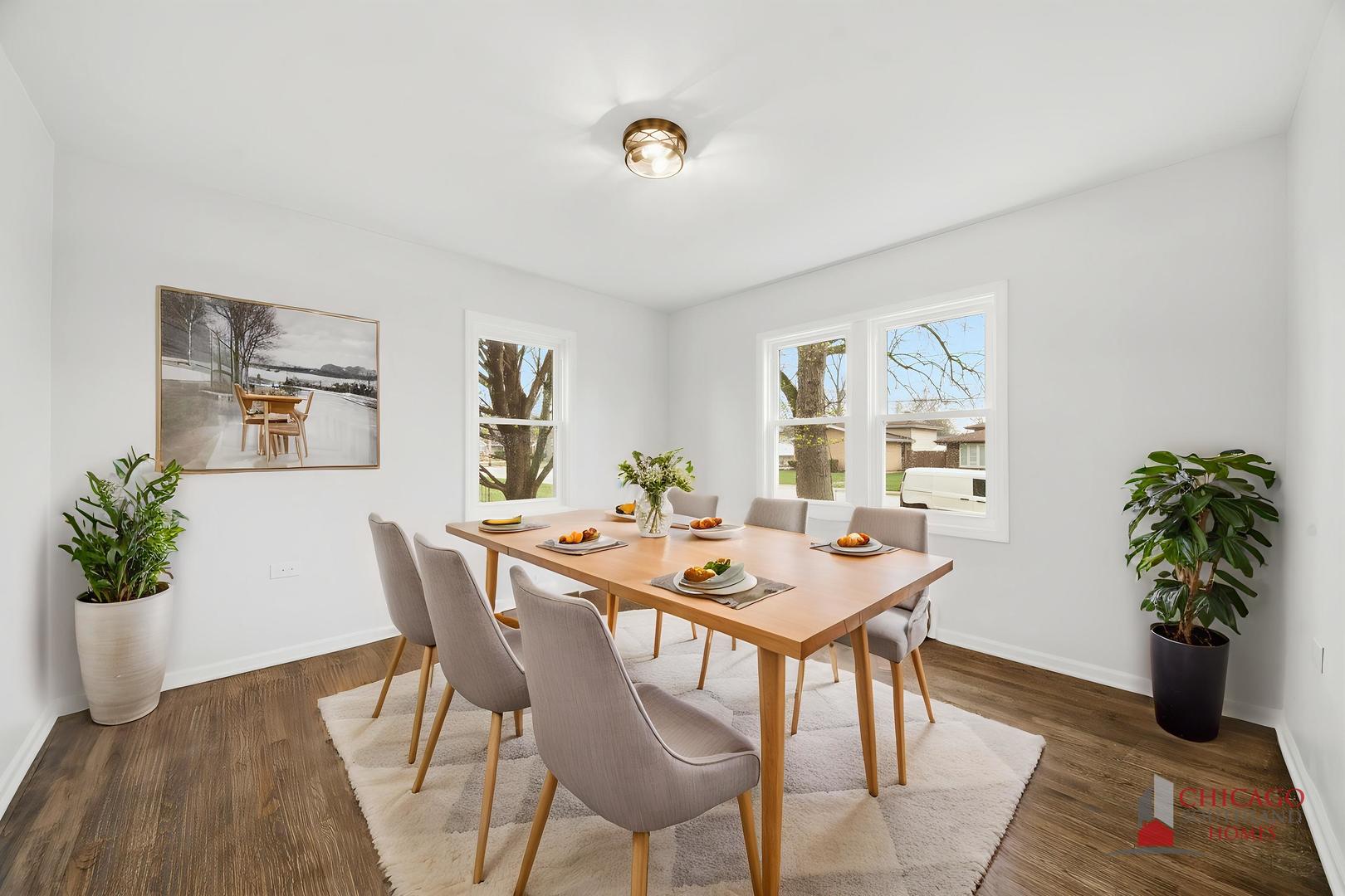 17909 Rose Street Lansing, IL 60438 - Photo 7 of 27 a dining room with furniture and window