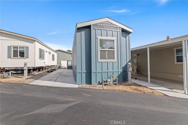 a view of a house with a outdoor space