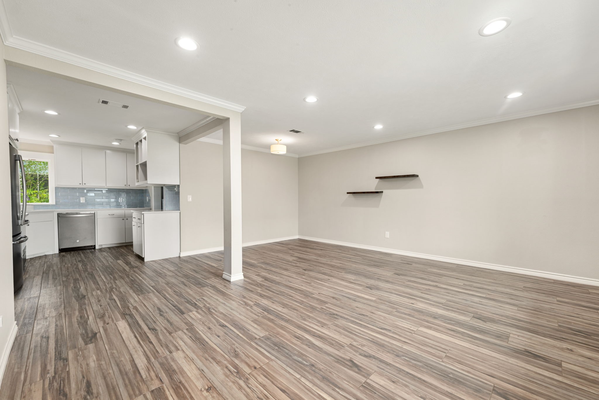 5127 Maple Street Bellaire, TX 77401 - Photo 7 of 20