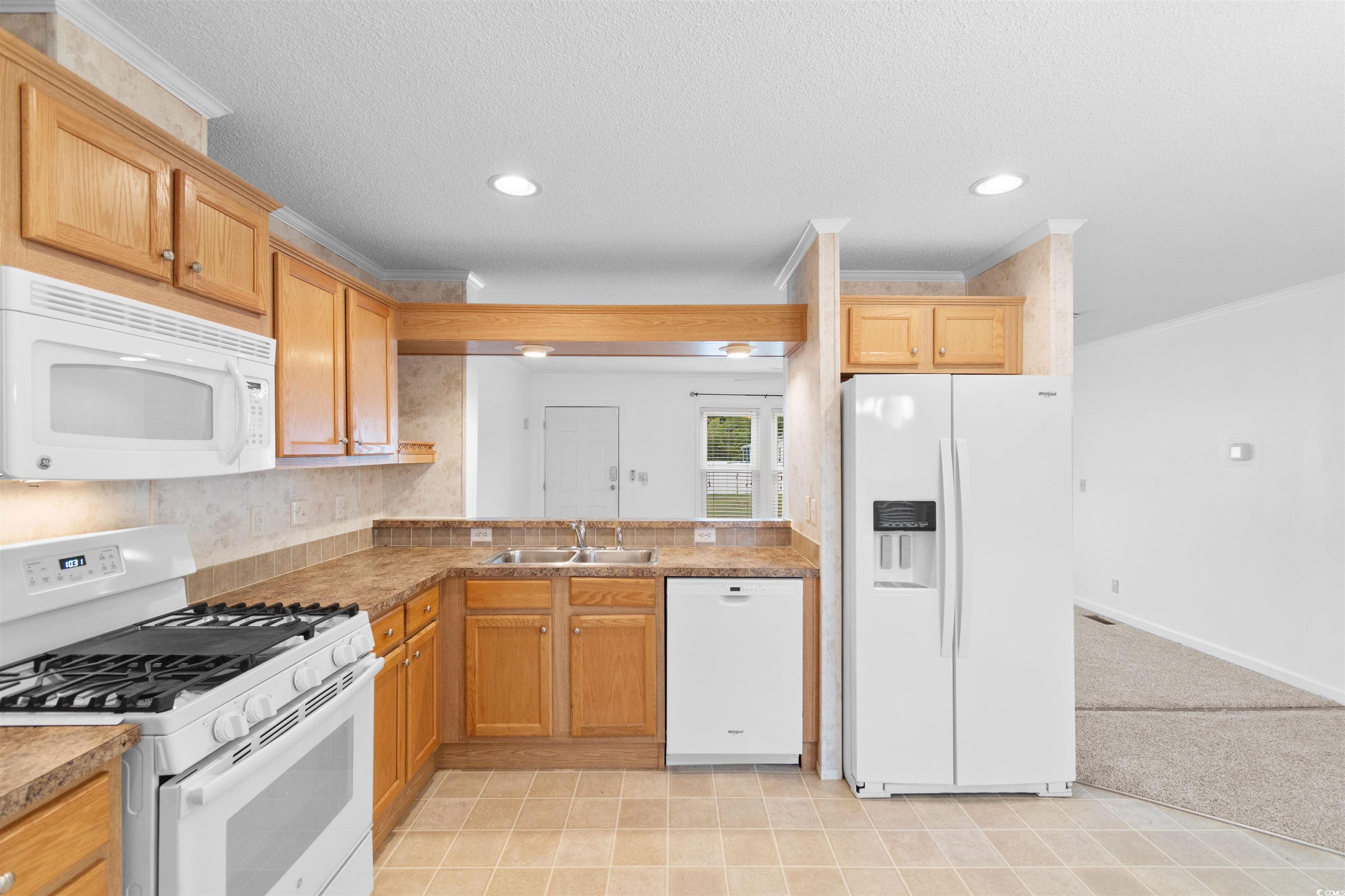 1040 Palm Drive Conway, SC 29526 - Photo 10 of 39