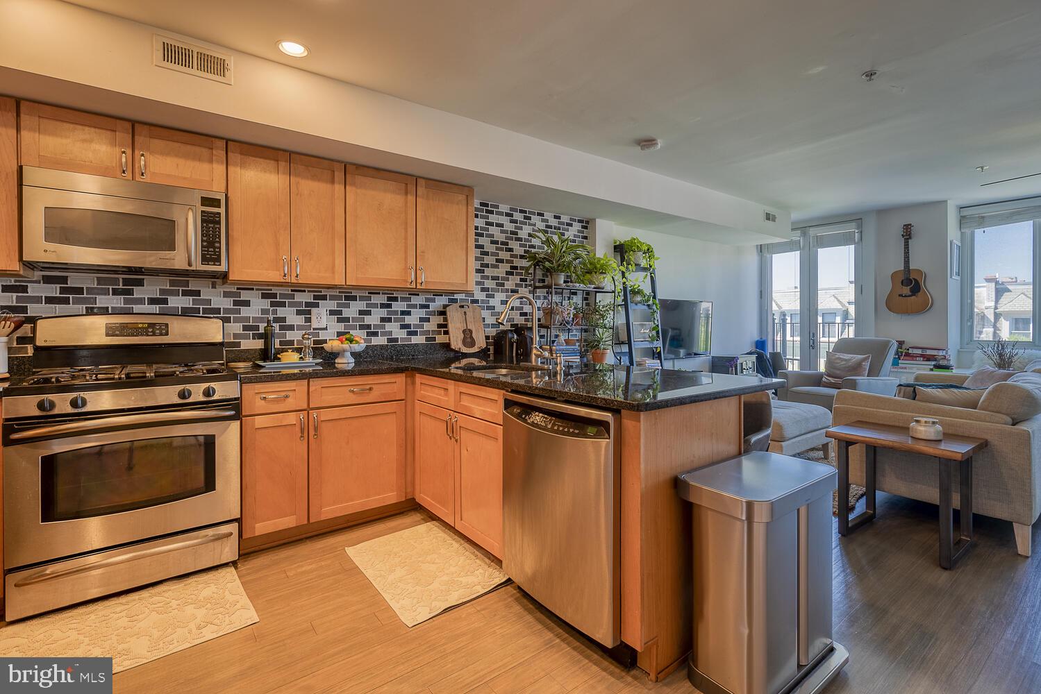 2713 Ontario Road Northwest, Unit 4 Washington, DC 20009 - Photo 5 of 37