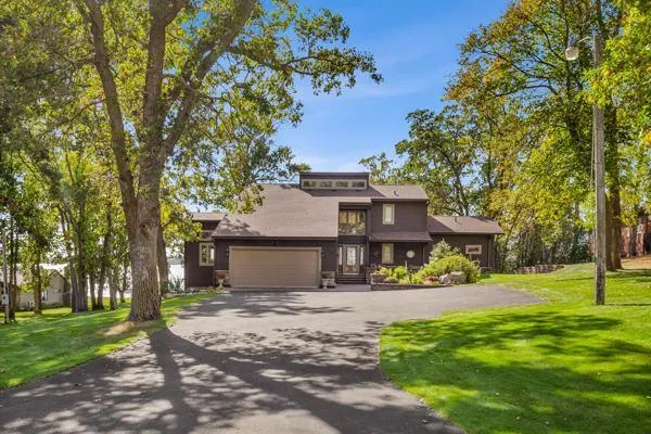 $3,290,000 | 51224 Pelican Point Drive, Detroit Lakes, MN 56501