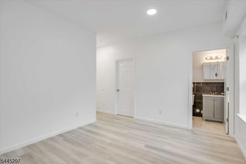 500 South 18th Street, Unit 1 Newark, NJ 07103 - Photo 18 of 21