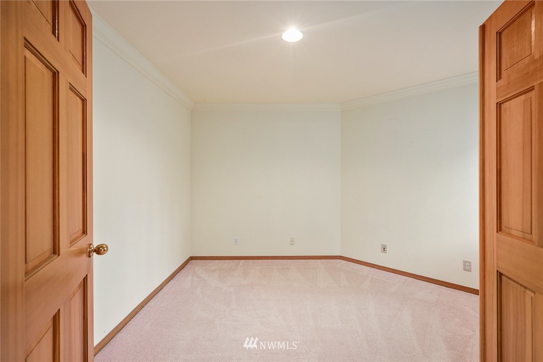 16045 Southeast 149th Street Renton, WA 98059 - Photo 4 of 39 a view of a small space