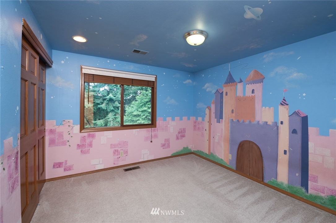 16045 Southeast 149th Street Renton, WA 98059 - Photo 35 of 39 a view of an empty room with a window