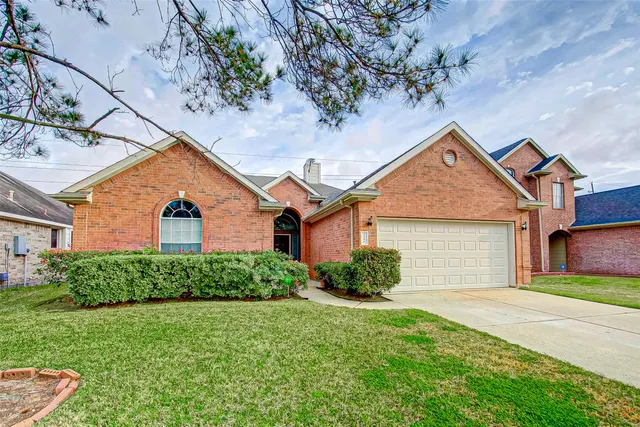 $2,150 | 3306 Stratford Pointe Drive, Sugar Land, TX 77498
