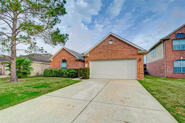 $2,150 | 3306 Stratford Pointe Drive, Sugar Land, TX 77498