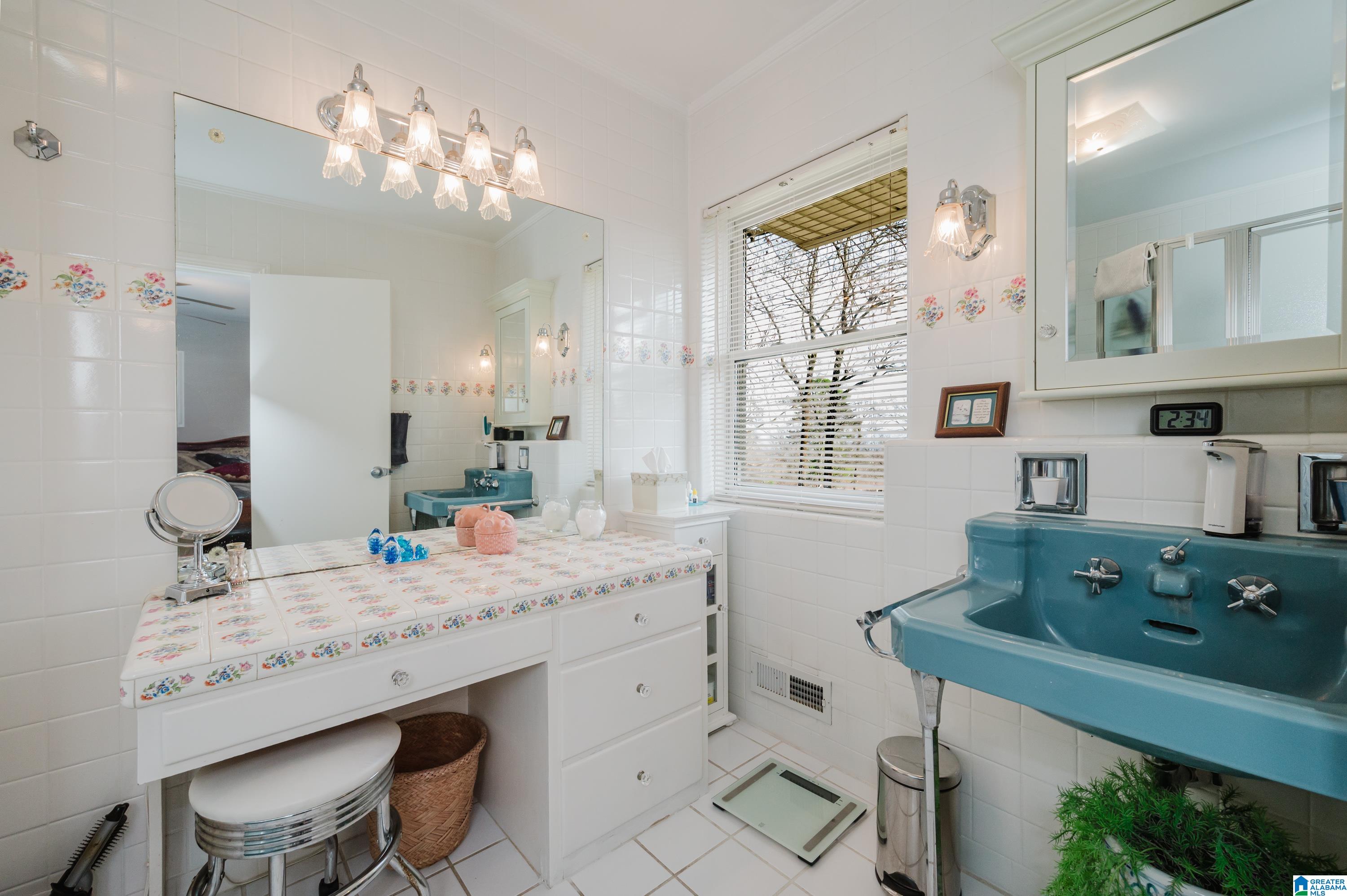 2710 Shades Crest Road Birmingham, AL 35209 - Photo 31 of 60