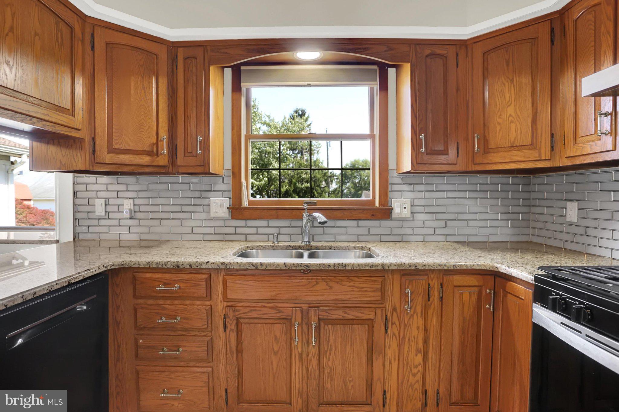 235 Ridge Hill Road Mechanicsburg, PA 17050 - Photo 11 of 68