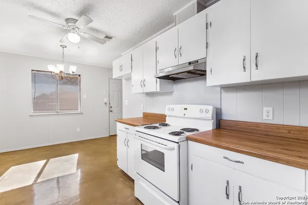 $1,175 | 222 Redbud Lane, Unit A, New Braunfels, TX 78130
