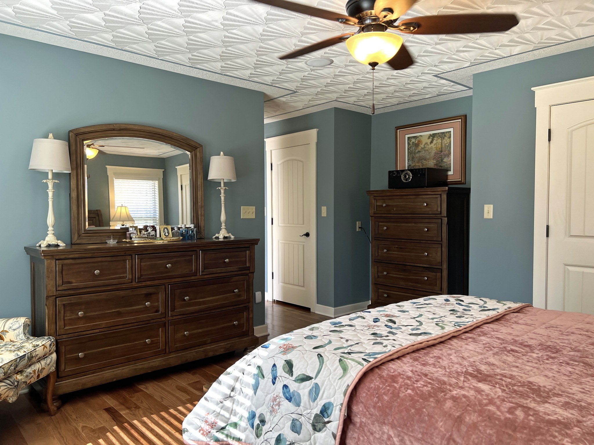 425 Alvaton- Greenhill Road Bowling Green, KY 42103 - Photo 14 of 68 a bedroom with a bed and a chandelier