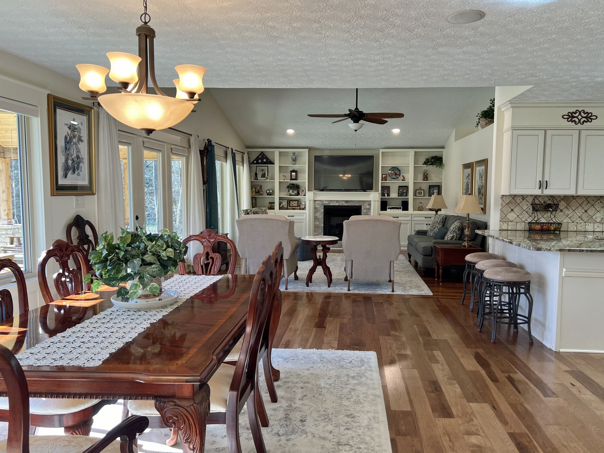 425 Alvaton- Greenhill Road Bowling Green, KY 42103 - Photo 4 of 68 a view of a dining room with furniture window and wooden floor