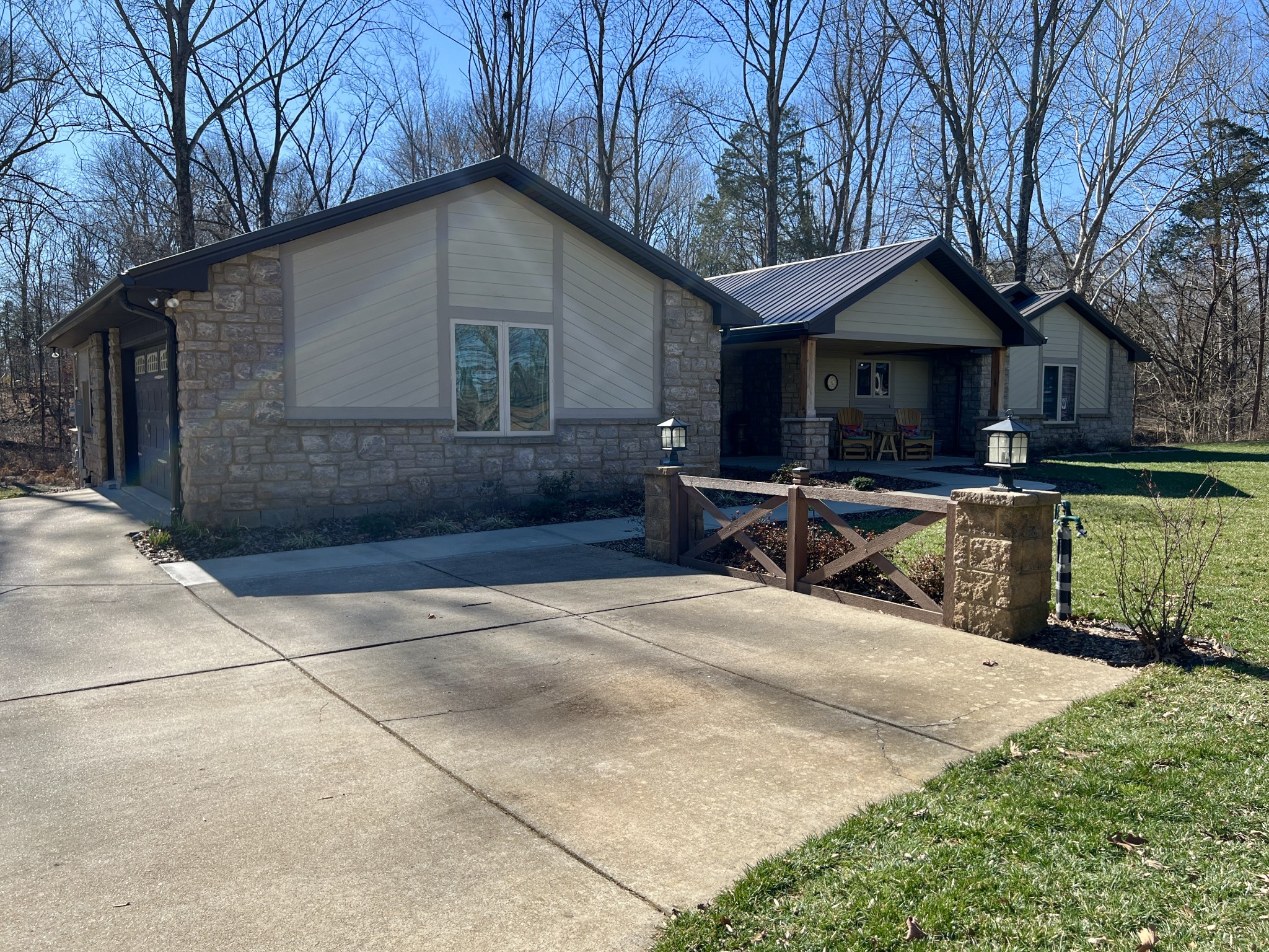 425 Alvaton- Greenhill Road Bowling Green, KY 42103 - Photo 41 of 68 a house view with a outdoor space