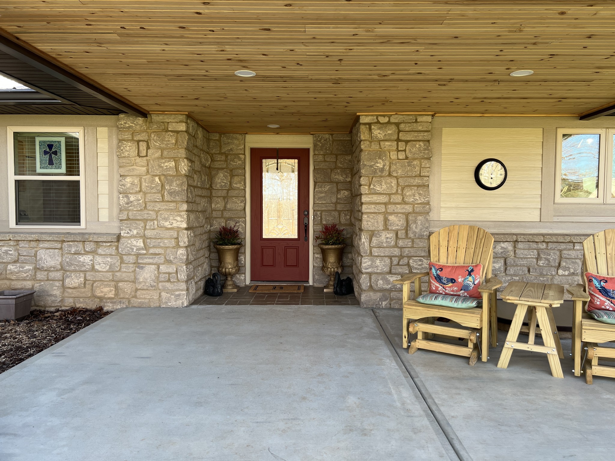 425 Alvaton- Greenhill Road Bowling Green, KY 42103 - Photo 43 of 68 a view of a door with a table and chairs