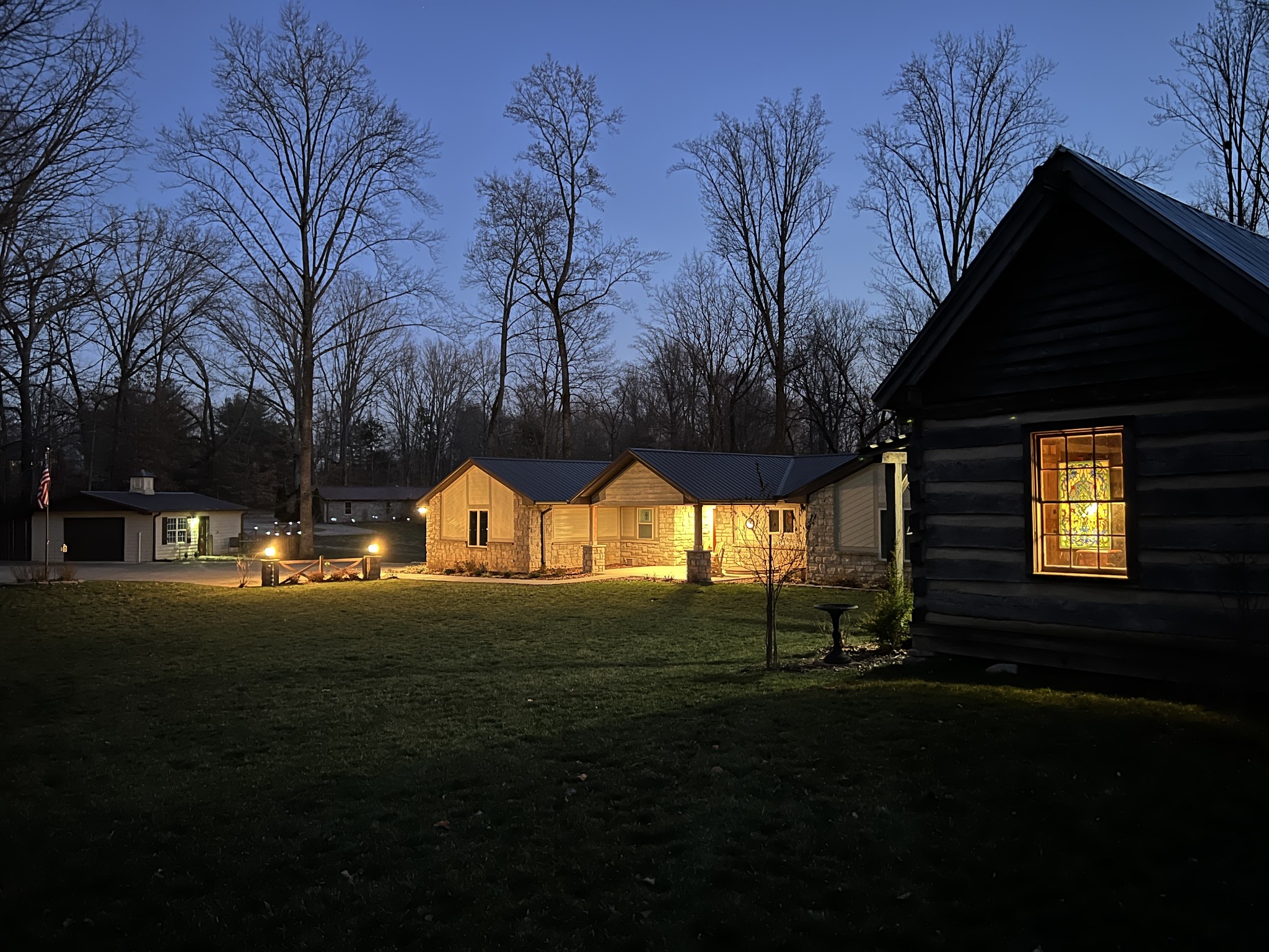 425 Alvaton- Greenhill Road Bowling Green, KY 42103 - Photo 62 of 68 a front view of a house with a yard