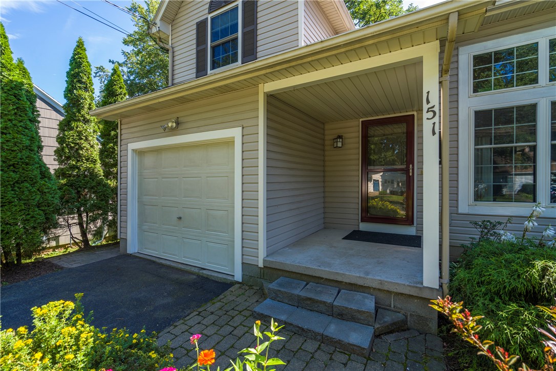 151 Dorking Road Brighton, NY 14610 - Photo 4 of 42