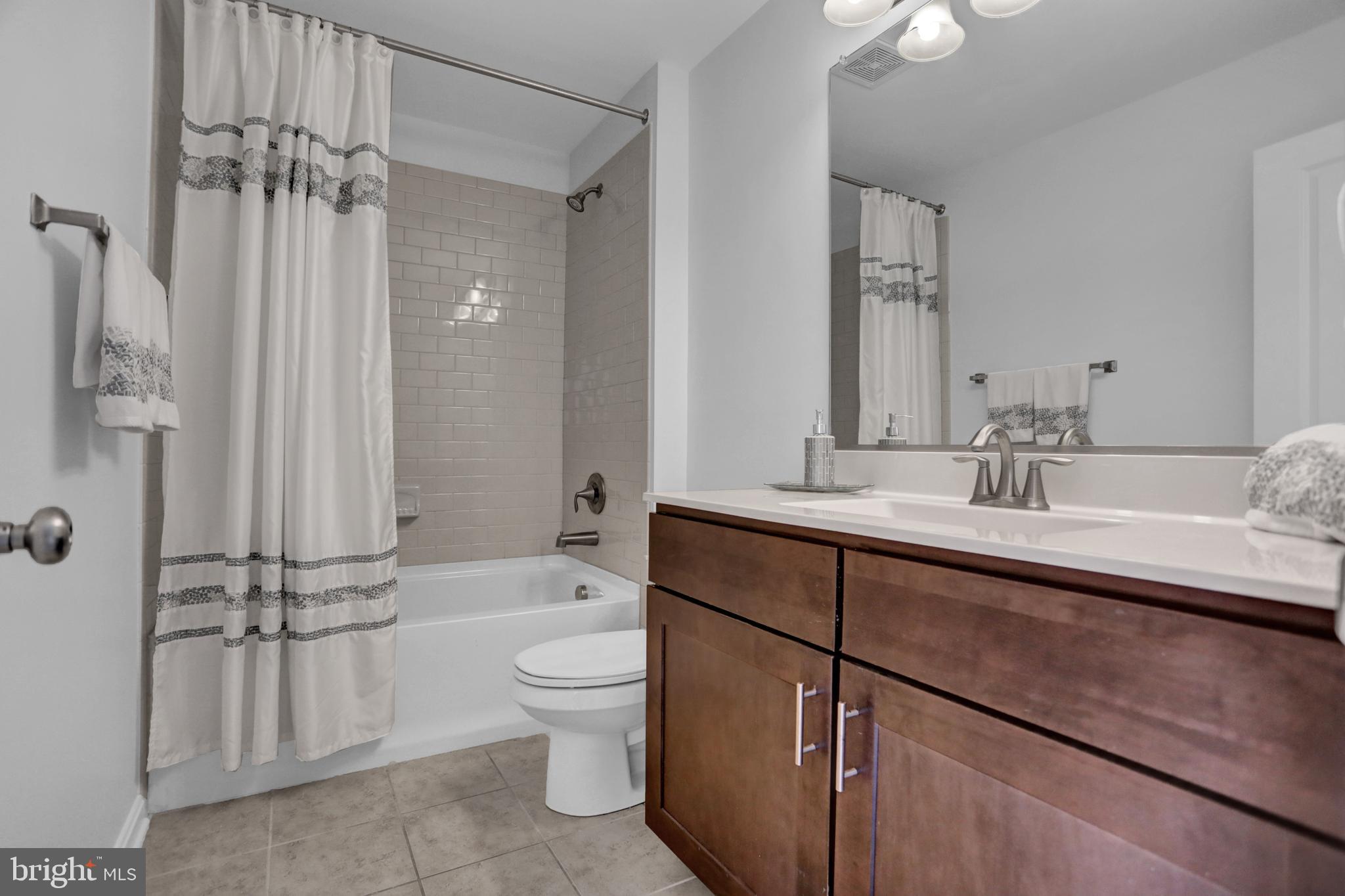 2035 Case Road Dundalk, MD 21222 - Photo 17 of 38 Hall bathroom