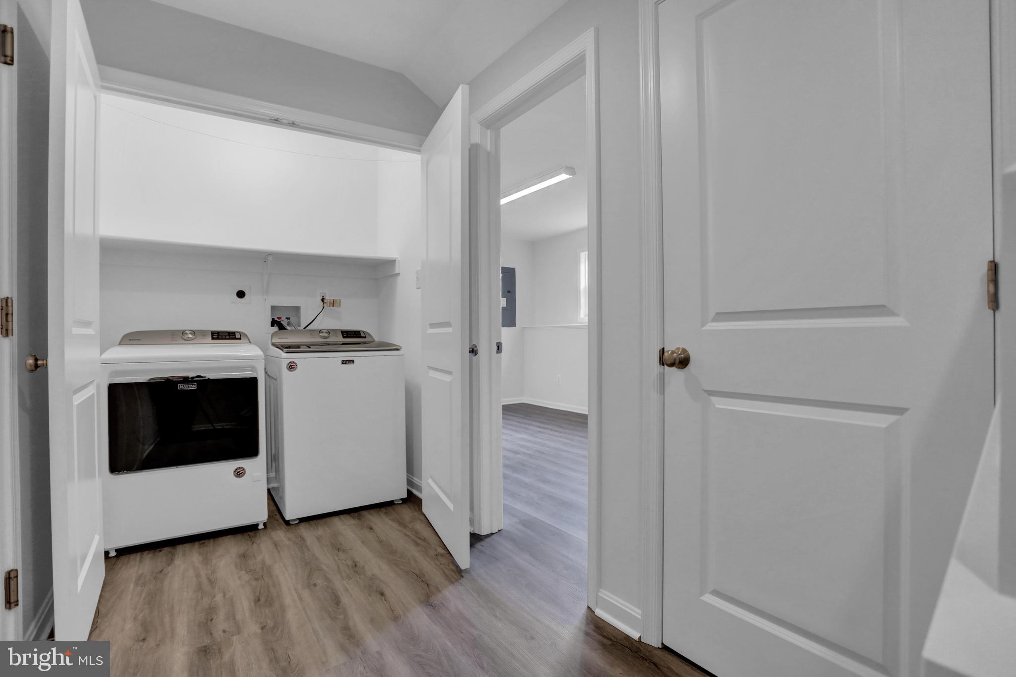 2035 Case Road Dundalk, MD 21222 - Photo 20 of 38 Laundry area