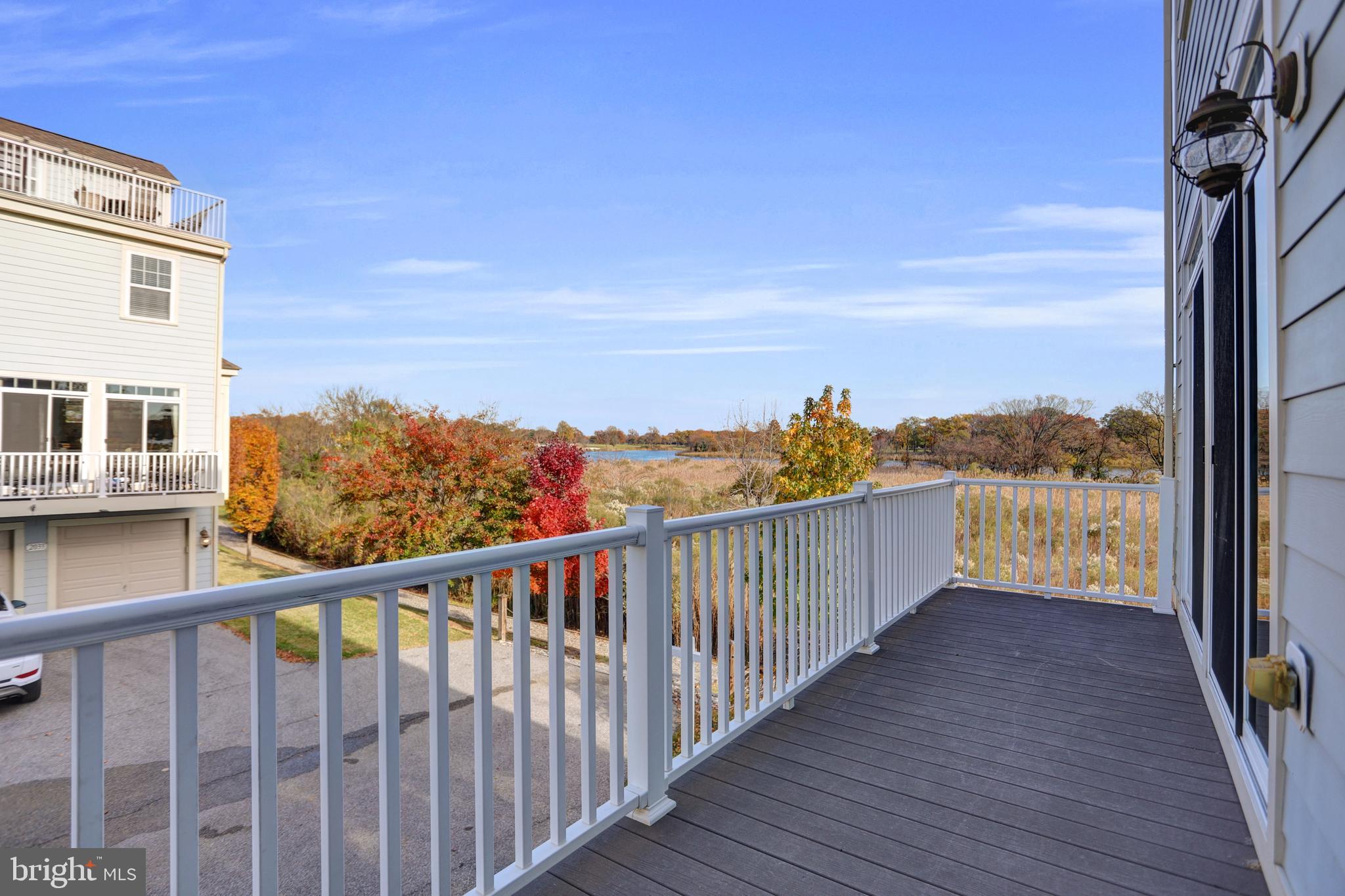 2035 Case Road Dundalk, MD 21222 - Photo 26 of 38 Main level deck