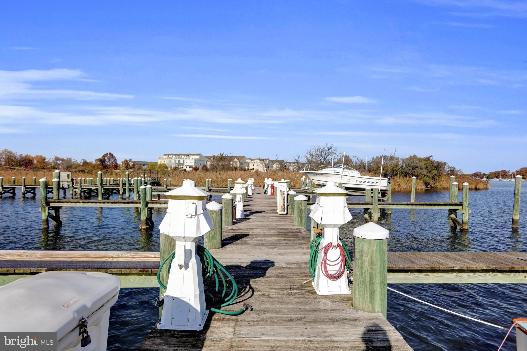2035 Case Road Dundalk, MD 21222 - Photo 32 of 38 Community pier with slips available for rent