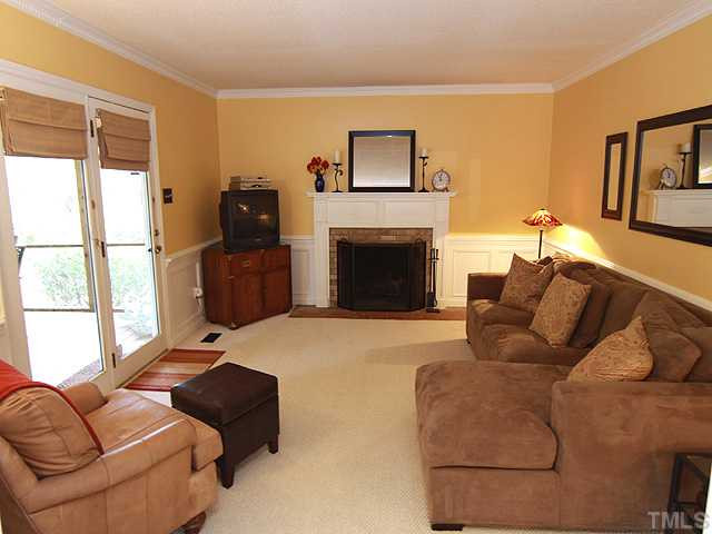 3902 King Charles Road Durham, NC 27707 - Photo 5 of 25 Den/Family/Great Room