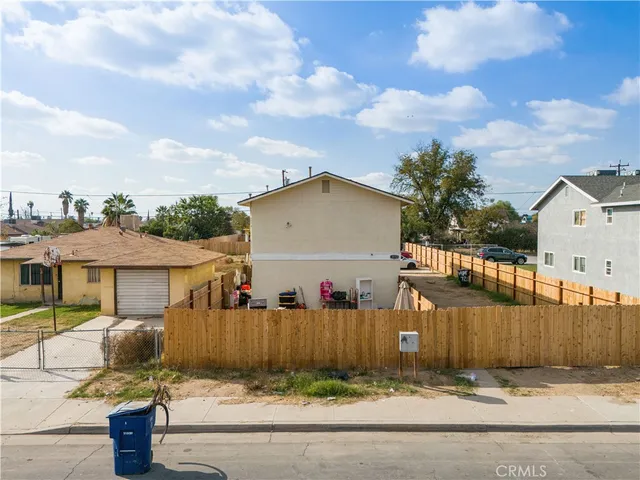$575,000 | 722 South Williams Street, Bakersfield, CA 93307