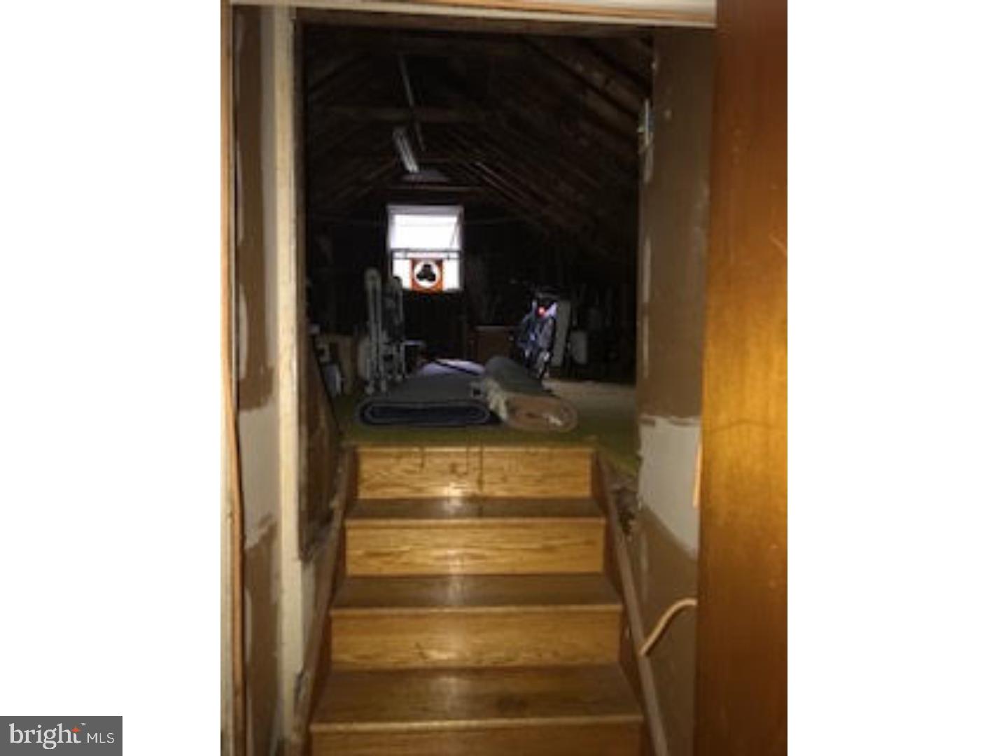 430 Hidden Valley Road Aston, PA 19014 - Photo 8 of 15 Gallery Image 8