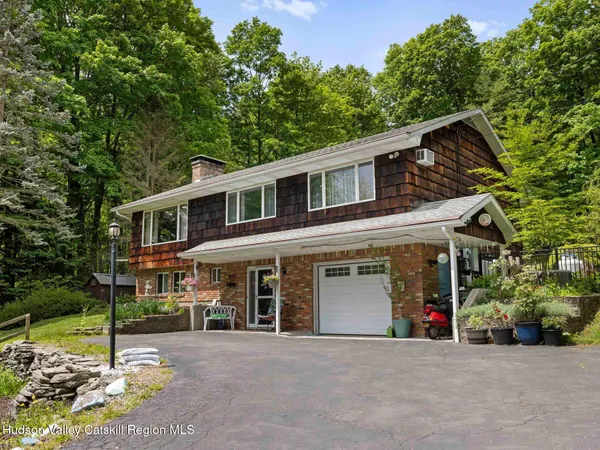 $525,000 | 16 Shagbark Drive, Shokan, NY 12481