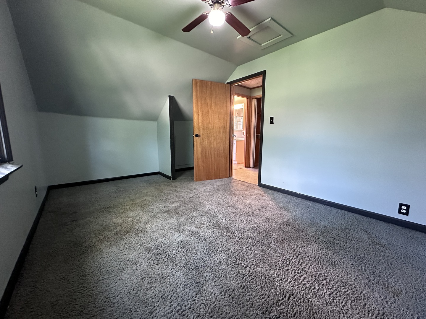 212 East Miller Road Sterling, IL 61081 - Photo 21 of 30 Gallery Image 21