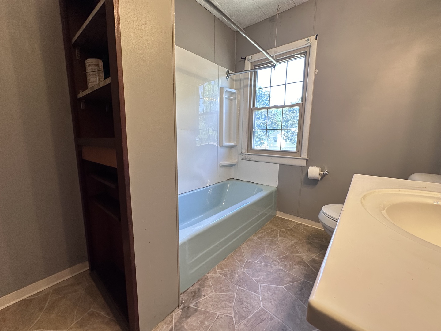 212 East Miller Road Sterling, IL 61081 - Photo 22 of 30 Gallery Image 22