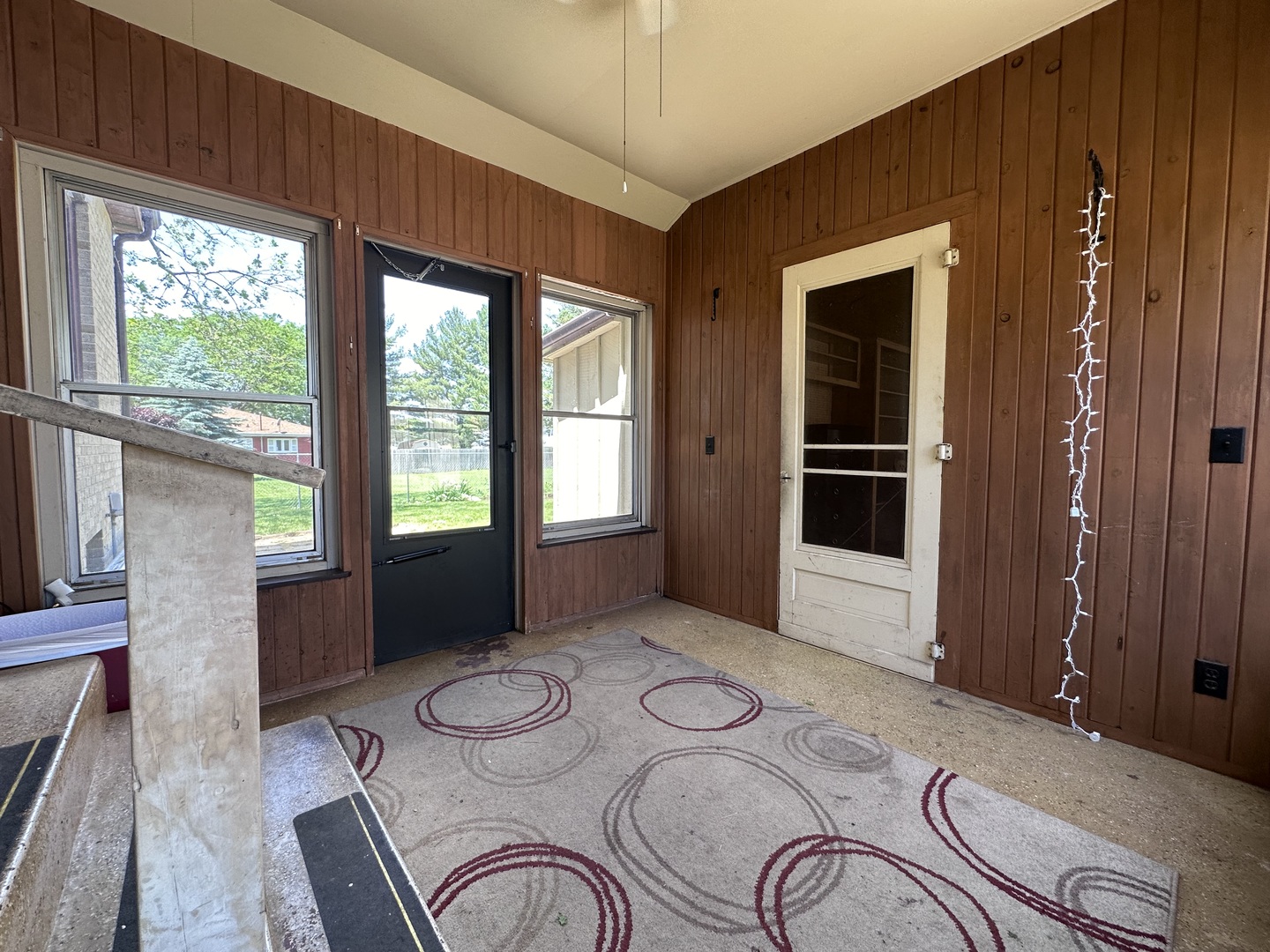 212 East Miller Road Sterling, IL 61081 - Photo 24 of 30 Gallery Image 24