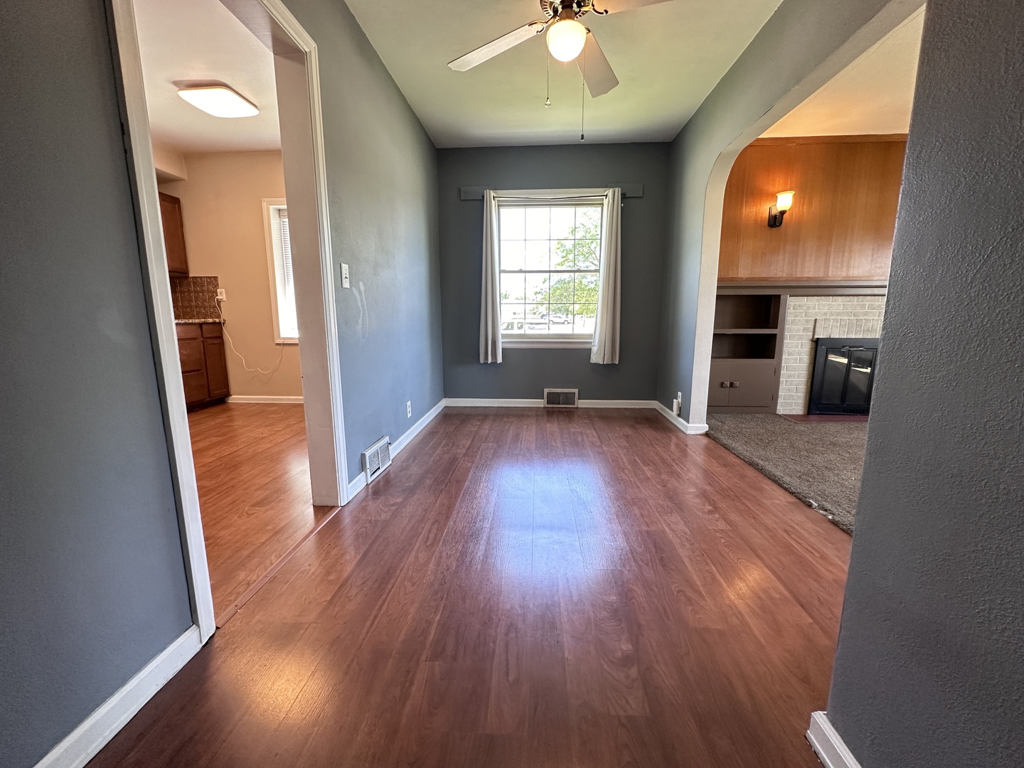 212 East Miller Road Sterling, IL 61081 - Photo 8 of 30 Gallery Image 8