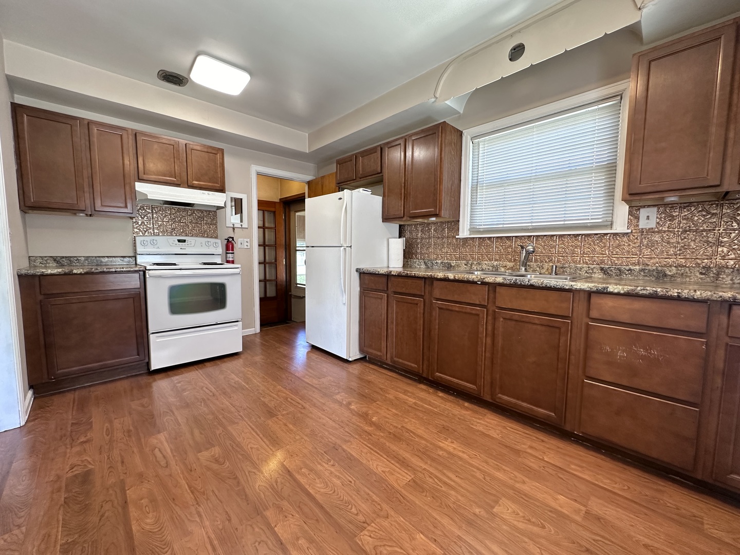 212 East Miller Road Sterling, IL 61081 - Photo 10 of 30 Gallery Image 10