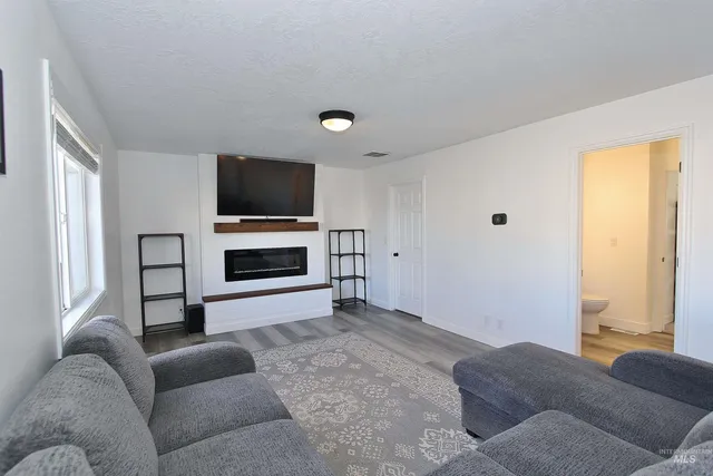 $419,900 | 808 Ada Court, Nampa, ID 83686