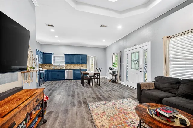 $239,500 | 620 Throckmorton Street, Gainesville, TX 76240