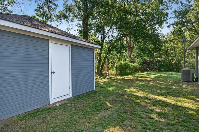 $239,500 | 620 Throckmorton Street, Gainesville, TX 76240