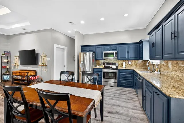 $239,500 | 620 Throckmorton Street, Gainesville, TX 76240