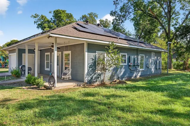 $239,500 | 620 Throckmorton Street, Gainesville, TX 76240