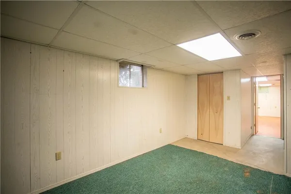 a view of utility room