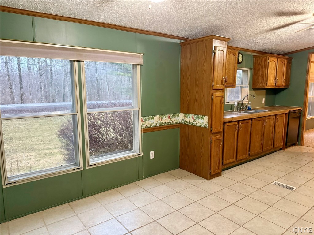 364 Skinner Road Richfield, NY 13439 - Photo 13 of 31