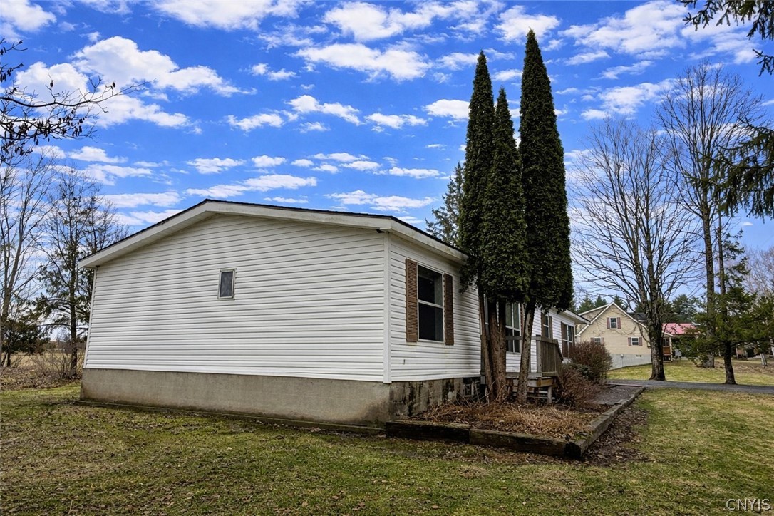 364 Skinner Road Richfield, NY 13439 - Photo 4 of 31