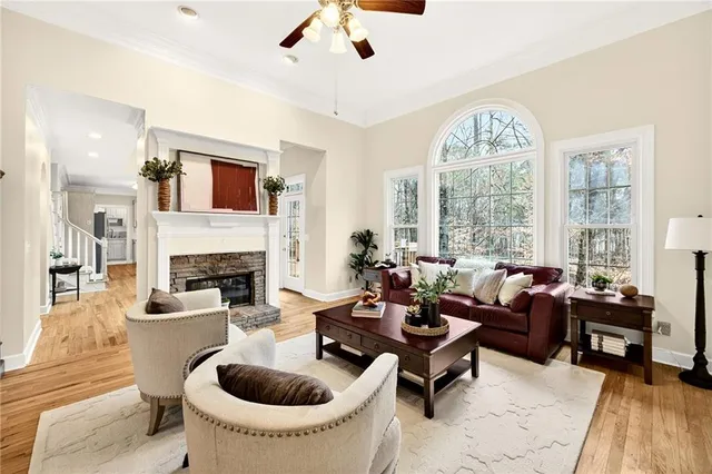 a en suite bathroom with double sink and a mirror