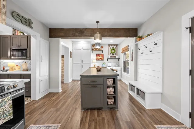 $360,000 | 1005 East 14th Street, Cameron, TX 76520