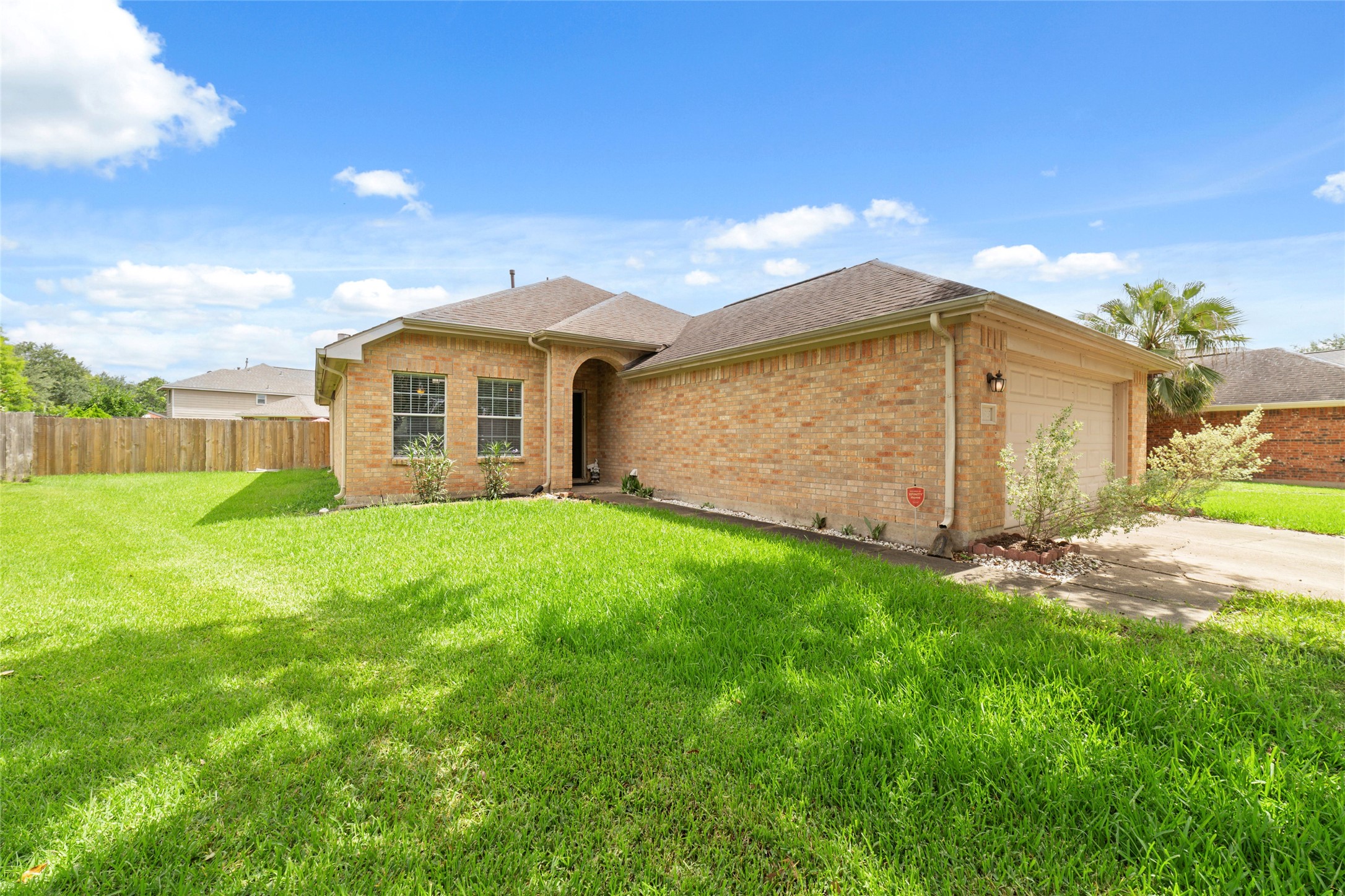13605 Trail Meadow Lane Rosharon, TX 77583 - Photo 2 of 21