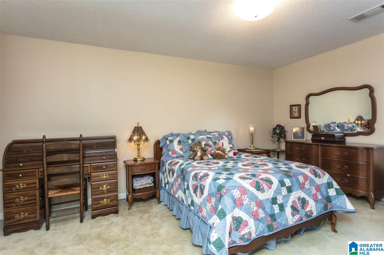 4041 South Shades Crest Road Birmingham, AL 35244 - Photo 26 of 45