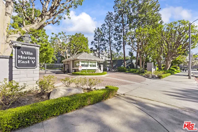 $6,295 | 4338 Redwood Avenue, Unit B315, Marina del Rey, CA 90292