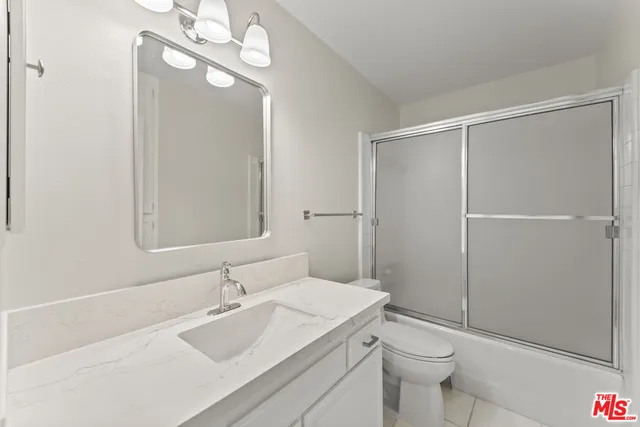 $6,295 | 4338 Redwood Avenue, Unit B315, Marina del Rey, CA 90292